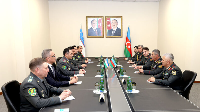 Abkommen über militärische Zusammenarbeit zwischen den Verteidigungsministerien von Aserbaidschan und Usbekistan unterzeichnet