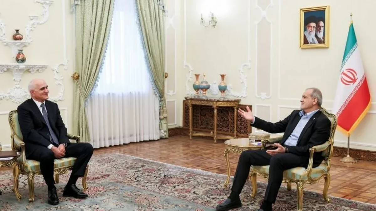 Schahin Mustafajew hat sich mit dem iranischen Präsidenten getroffen