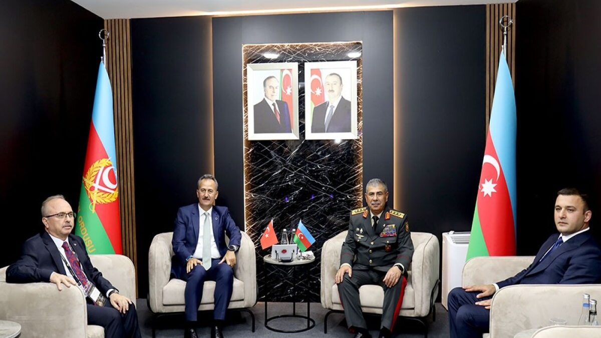 Abkommen über die Zusammenarbeit zwischen dem Verteidigungsministerium von Aserbaidschan und türkischen Rüstungsunternehmen unterzeichnet