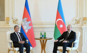 Treffen von Ilham Aliyev mit dem Premierminister von Kambodscha in eingeschränktem Format