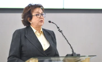 Məleykə Abbaszadə genehmigt den Plan bezüglich der Absolventen