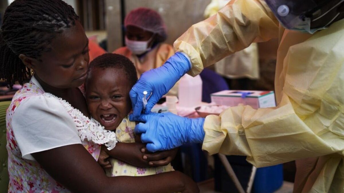 In Kongo sind über 1900 Kinder durch Ebola zu Waisen geworden