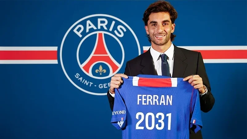 Torres zum „Spieler des Monats“ in Frankreich gewählt