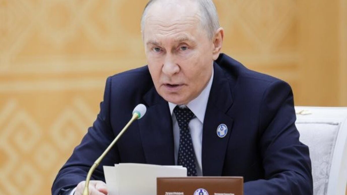 Putin: Das Kaspische Meer ist allein in Russland um mehr als 20.000 Quadratkilometer geschrumpft