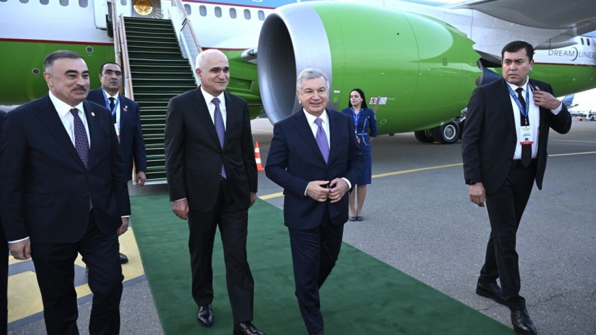 Schawkat Mirziyoyev ist in Baku eingetroffen – AKTUALISIERT
