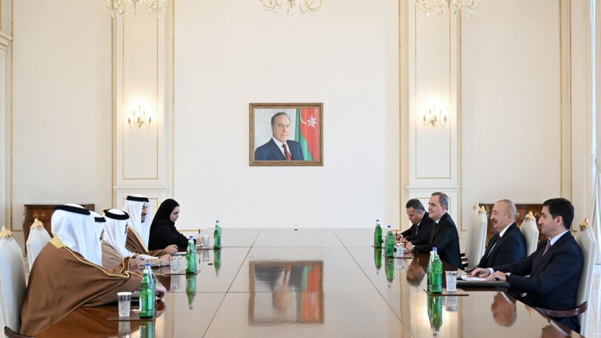 Präsident empfängt Außenminister von Bahrain