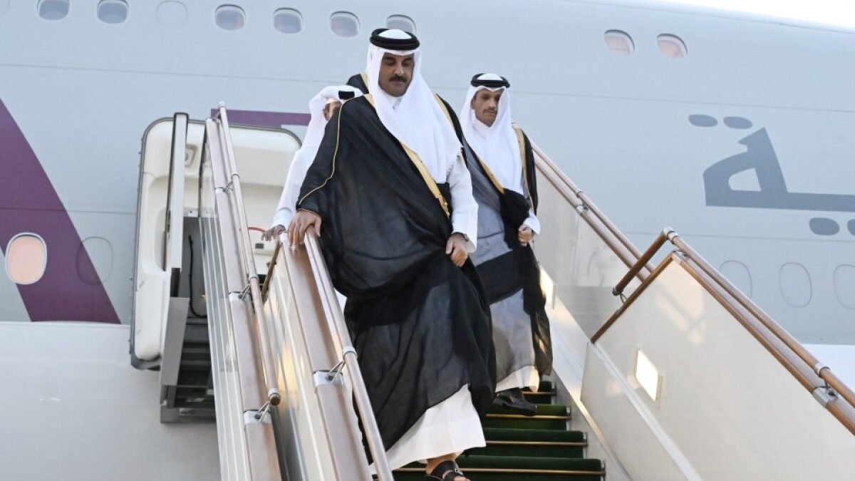 Emir von Katar besucht Aserbaidschan