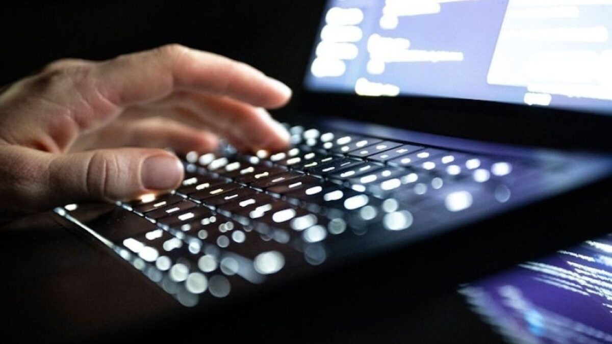 Seit einer Woche finden groß angelegte Cyberangriffe auf staatliche Einrichtungen Aserbaidschans statt