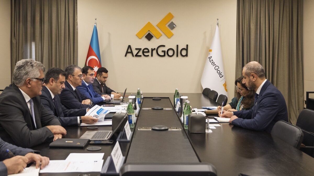„AzerGold“ und Asiatische Entwicklungsbank erörtern Kooperationsmöglichkeiten
