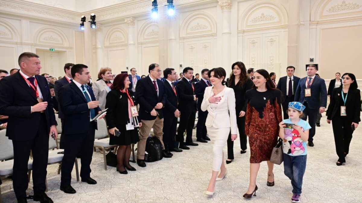 Leyla Aliyeva hebt die Bedeutung der globalen Zusammenarbeit bei der Bekämpfung von Krebserkrankungen bei Kindern auf einer internationalen Veranstaltung hervor