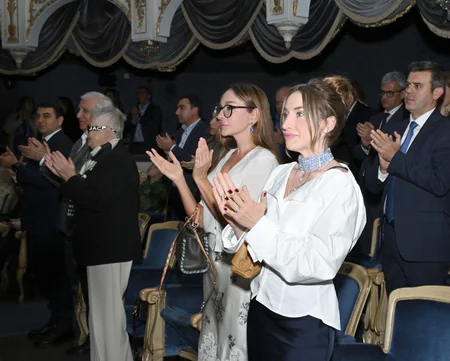 Mehriban Aliyeva nimmt an der Präsentation der Aufführung „Die Möwe“ teil