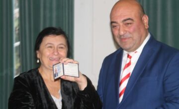 Aserbaidschanischer Autor Emil Nasirli zum Mitglied der Schriftstellervereinigung Georgiens gewählt