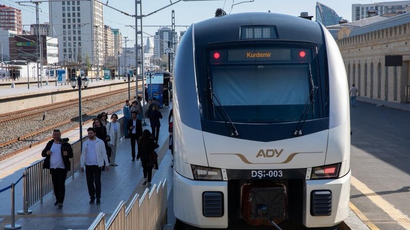 Zusätzliche Zugverbindungen auf der Strecke Baku-Ağstafa-Baku eingerichtet