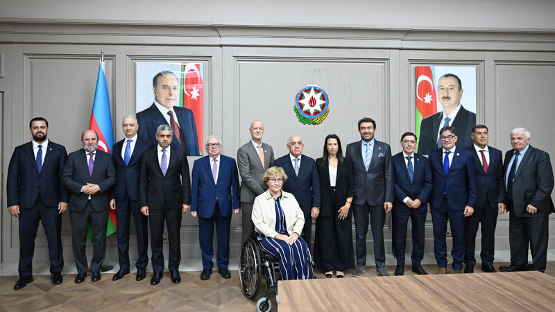 Ali Asadov traf sich mit Führungspersönlichkeiten internationaler und ausländischer paralympischer Komitees