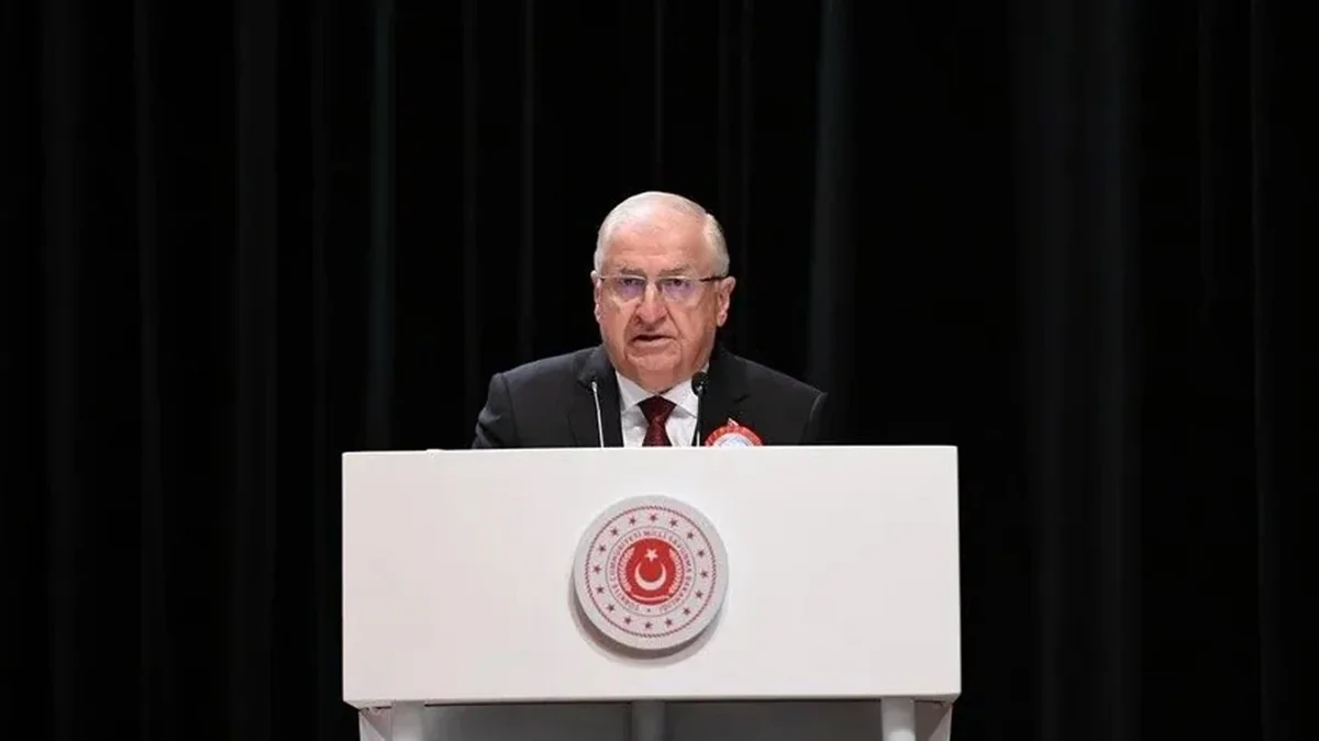 Yaşar Güler erklärt die Entwicklung der militärischen Zusammenarbeit zwischen der Türkei und Aserbaidschan