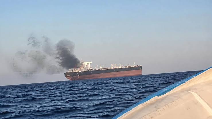Feuer auf Öltanker in der Straße von Hormuz ausgebrochen