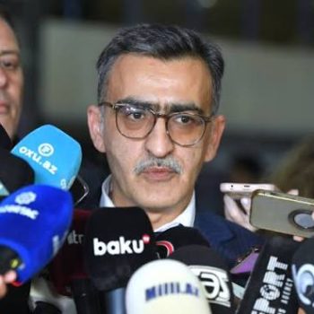 Sechs Waggons lange Züge werden auf der „Roten Linie“ verkehren – Bakhtiyar Mammadov
