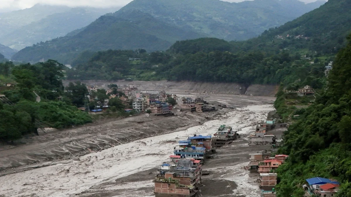 Tödliche Überschwemmungen in Nepal: Über 5200 Menschen gelten noch immer als vermisst!