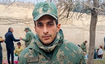Unser Soldat, der in Armenien festgehalten wurde, wurde verhaftet