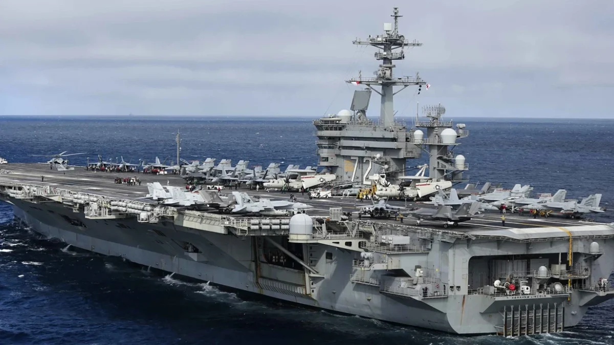 Flugzeugträger „USS Abraham Lincoln“ kehrt nach 9 Monaten in die USA zurück