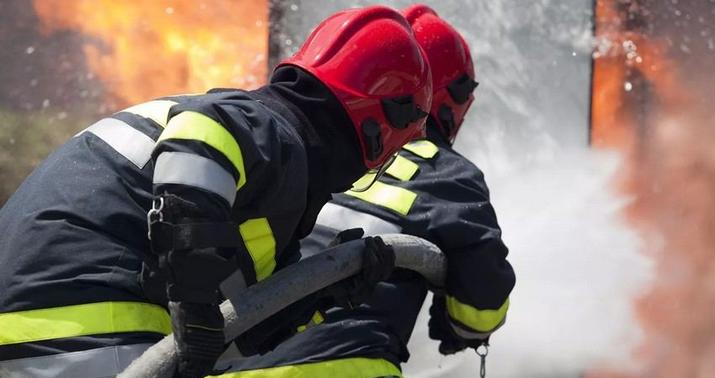 Brand in einem Wohnhaus in der Siedlung Ceyranbatan ausgebrochen